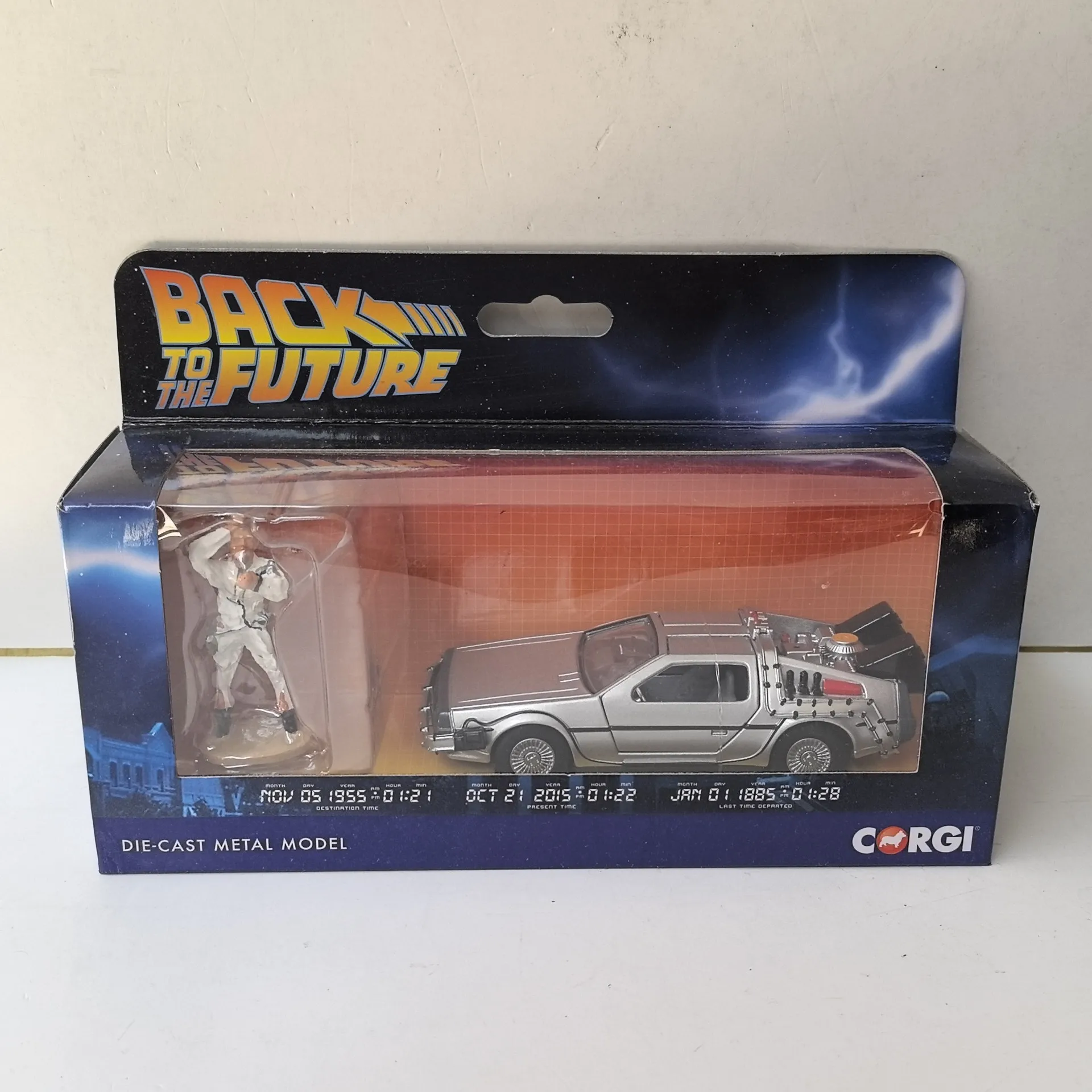 

Diecast Corgi 1/36 Scale Delorean Dmc Back To The Future Alloy Car Model Collectible Toy Gift Souvenir Display Ornament