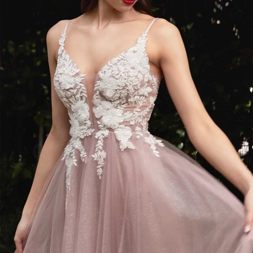 Abbigliamento da festa e vacanza