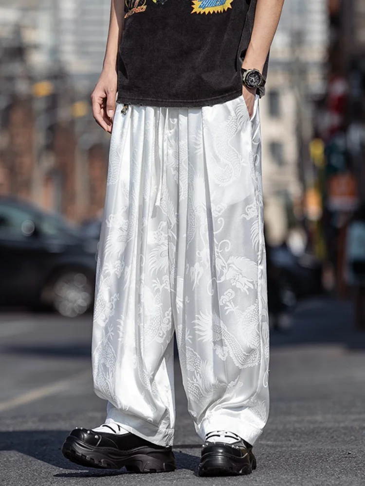 

Ice Silk Straight Leg Loose Fit Dragon Patterned Casual Pants for Men Summer Season Faionable Chinese Sle Loose Trousers