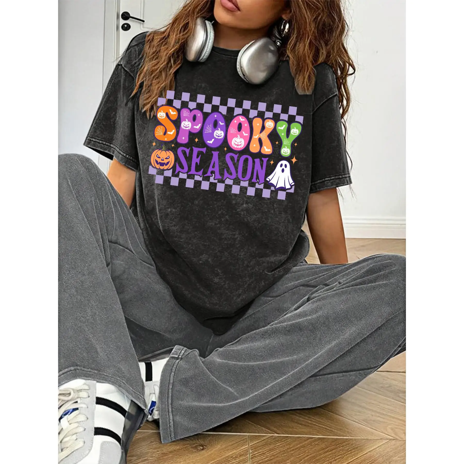 

Unisex Spooky Season T-shirt Funny Halloween Graphic Tee Women Men Vintage Washed Top Spooky Gift
