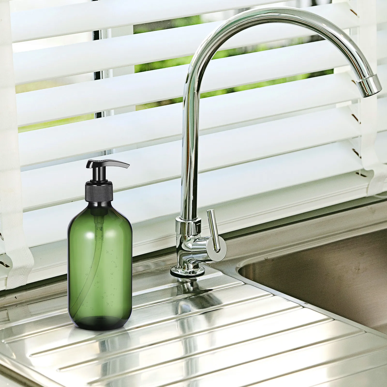 2Pcs Bath Lotion Pump Bottle Strong Thread Drip-Free Pump Soap Dispenser Refillable Shower Bottle Empty Shampoo Container