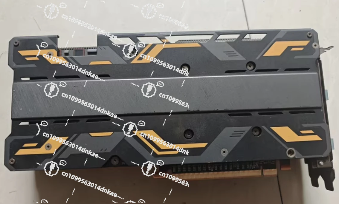 RX 5700 8G X للاستخدام الشخصي، بطاقة بيد واحدة، تبديد جيد للحرارة، لا تفكيك أو إصلاح. الوظيفة عادية
