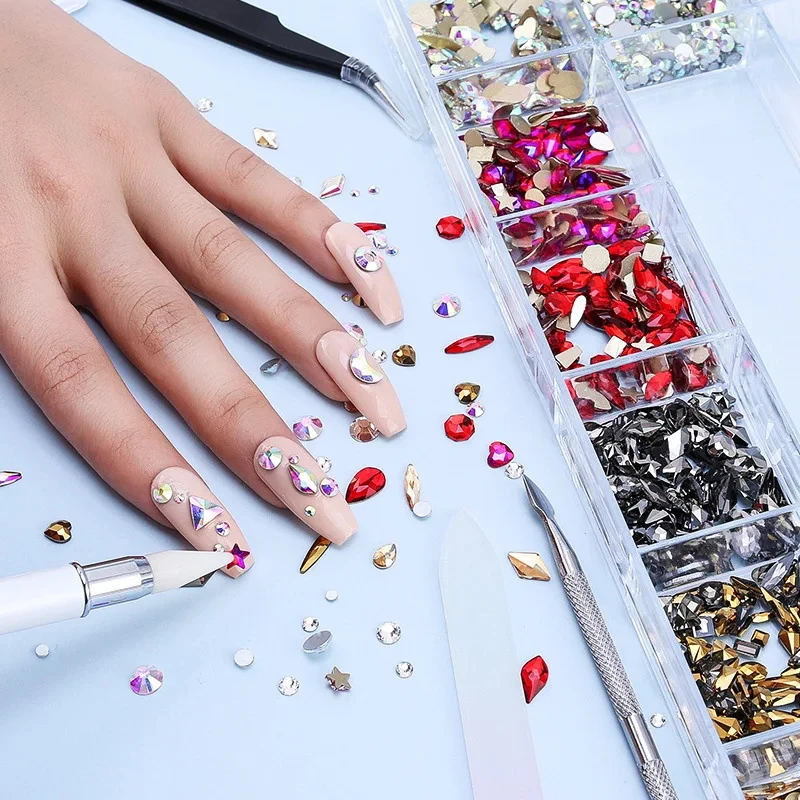 2800/3100PCS Nail Art Diamante Fondo Piatto Di Vetro Diamante 21 Griglia Multi-stile Diamante Lucido Unghie Strass FAI DA TE Unghie artistiche gioielli