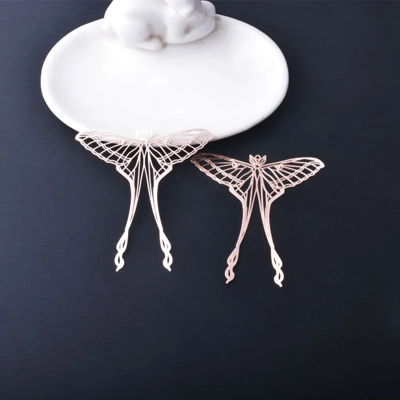 10 Stück Messing-Filigran-Anhänger in Roségold mit Schmetterlings-, Motten- und Zikadenmotiven für Damenschmuck und Accessoires – Detail 8