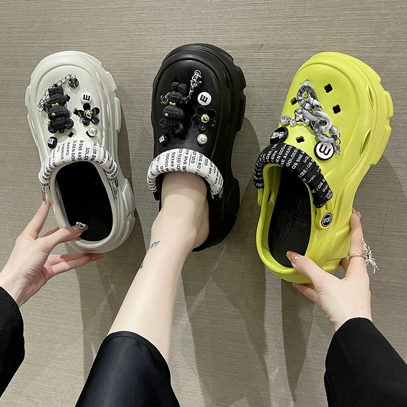 

Summer New Fashion Women's Clogs Garden Shoes Soft Sole Breathable Thick-soled Hollow Design Suitable for Beach Women's Sandals