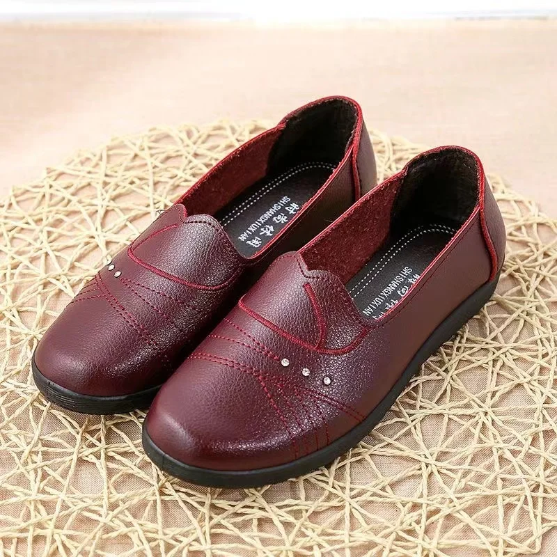 Mom Shoes Genuine Leather Flats Non Slip Adult Leather Shoes Women Loafers Big Size 10 Flats Shoes Women scarpe donna