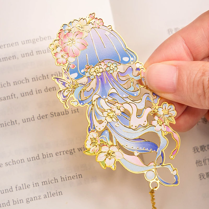 1Pc Marine Animals Metal Bookmarks with Chain Tassel Hollow Gifts Rustproof Planner Accessories Shell Starfish Design Bookmark