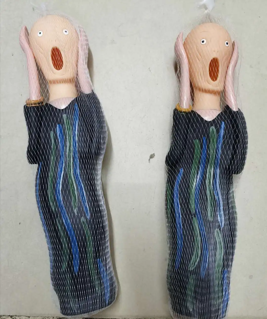 New Creative Cover One's Ears Scream Scream Witch Vocal Doll Toy Halloween Weird Pranks Scary Toys For Children Decompress Toys