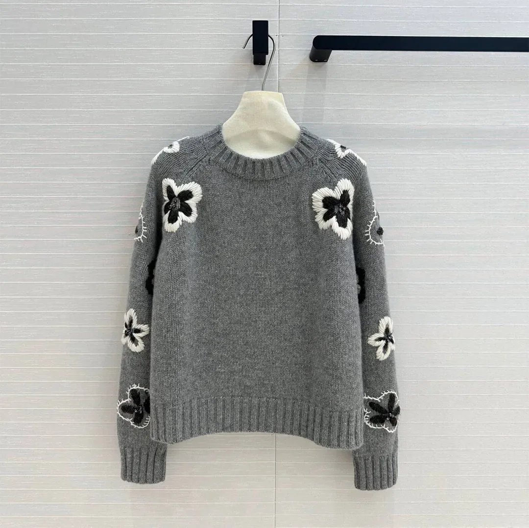 2024 New Autumn Fashion Luxury 100% Wool Gray Pullover Women's Sweater Embroidery 3d Hook Flower Beading Loose Casual Knitwear