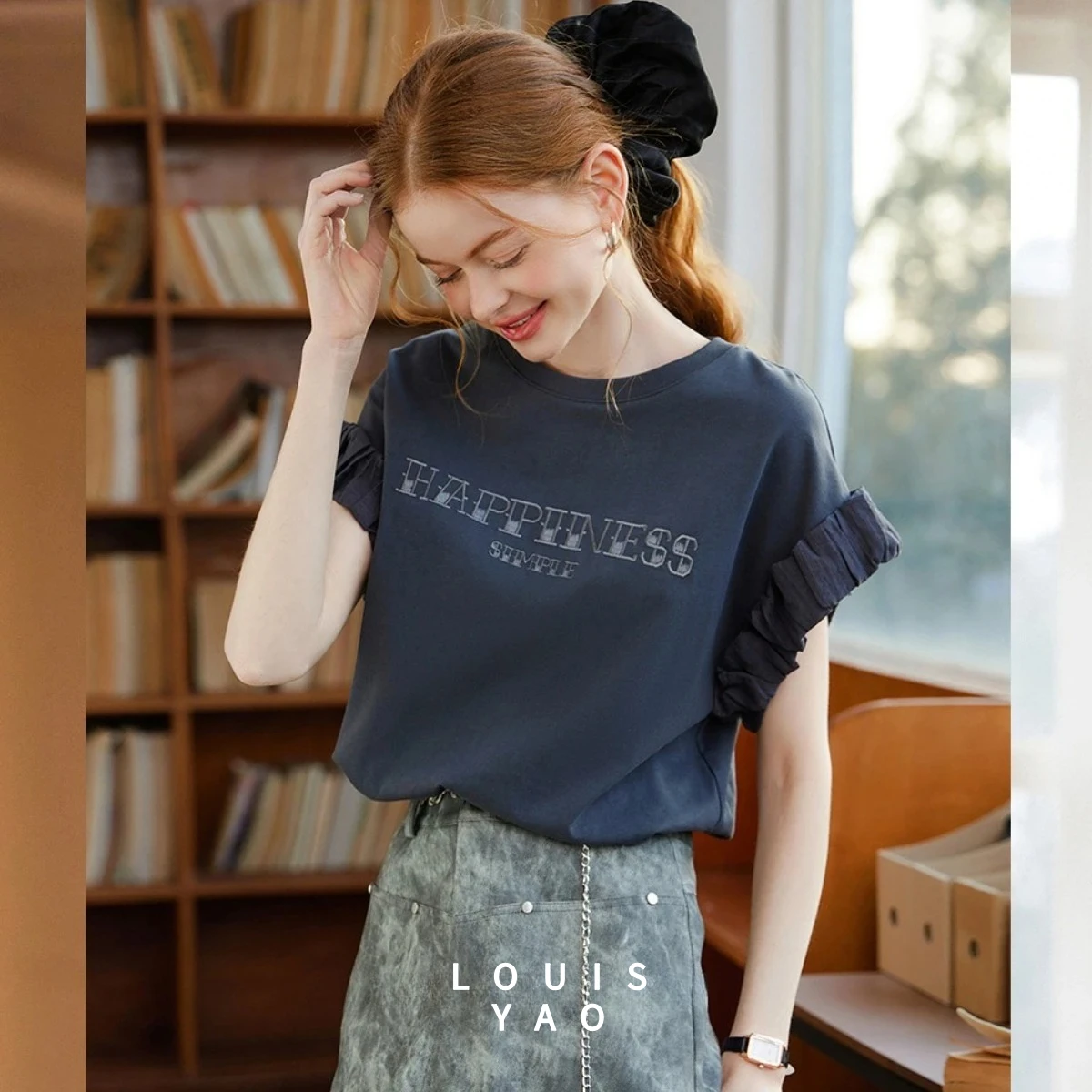

LOUISYAO Drop Shoulder Sleeve Shrunken Styling T-shirt 2025 Summer Tops Round Neck Tees Letter Embroidery Women's T-shirt