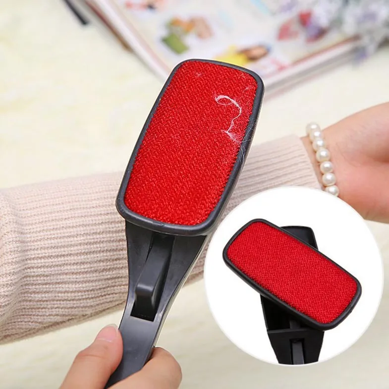 Creative Rotatable Wool Coat Removal Brush Cashmere Coat Electrostatic Adsorption Dust Brush Household Cleaning Supplies