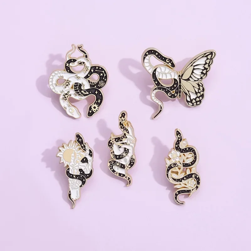 Broches Épingles Émail Papillon Serpent Noir Blanc Soleil Lune, Badges Métalliques de Revers, Bijoux Animaux Punk Gothique, Cadeau pour Amis