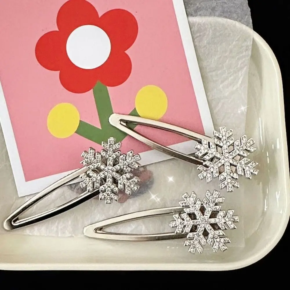 Fashion Christmas Rhinestones Snowflake Hair Clip Sweet INS Style Side Hairpin Metal Christmas Hairpin Hair Accessories