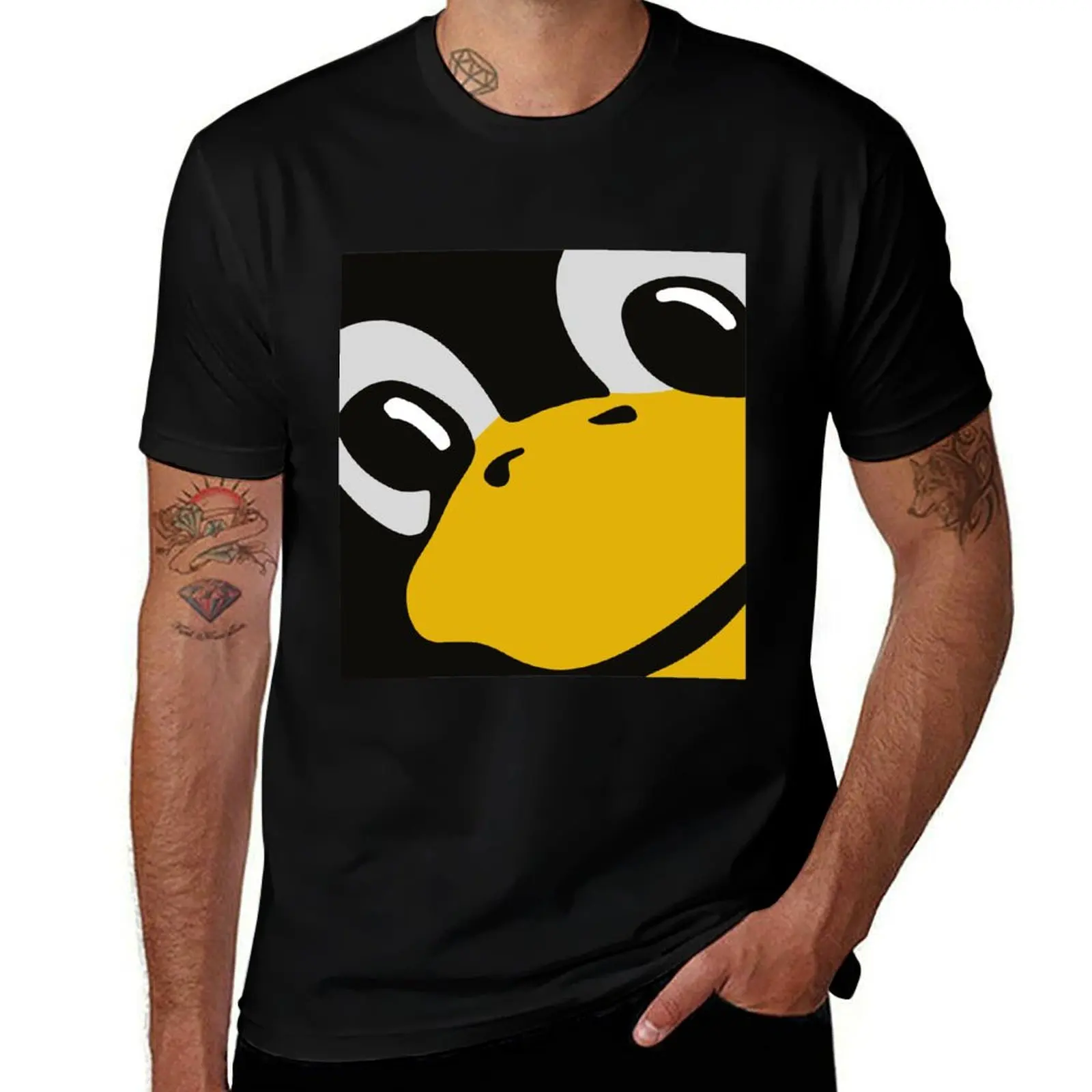 linux tux penguin eyes T-Shirt Casual Basic Short Sleeve T-Shirt