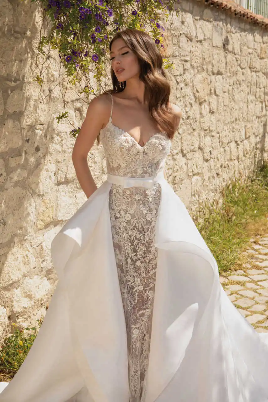 Glamouröse Meerjungfrau-Brautkleider, Spaghettiträger, Überrock, Ballkleider, Perlenapplikationen, Brautkleider, individuell gestaltet