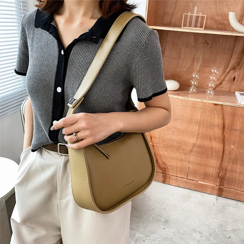 Toptrends Half Moon Underarm Shoulder Bags For Women 2023 Trend Luxury Designer Small Crossbody Bags PU Leather Ladies Handbags