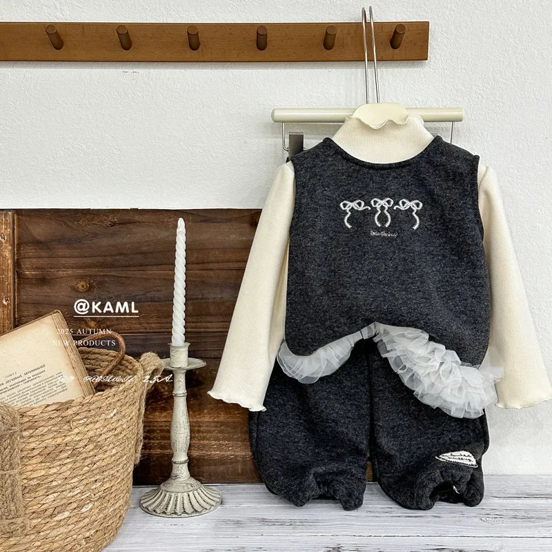 

Three Piece Girls' Vest Set for Autumn and Winter 2025, New Casual and Fashionable Velvet Set Bow Tie Vest Fashion