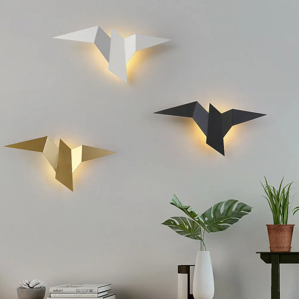 1Pcs Creative Bird Wall Lamp Unique Delicate Flying Bird Shape Stylish Bedroom Decor Living Room Wall Light Background Modeling