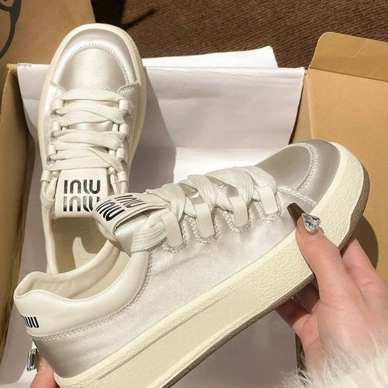 

Pop Spring And Autumn New Style Fashionable Comfortable And Casual Thick-soled Simple Wear-resistant And Breathable Women's Shoe