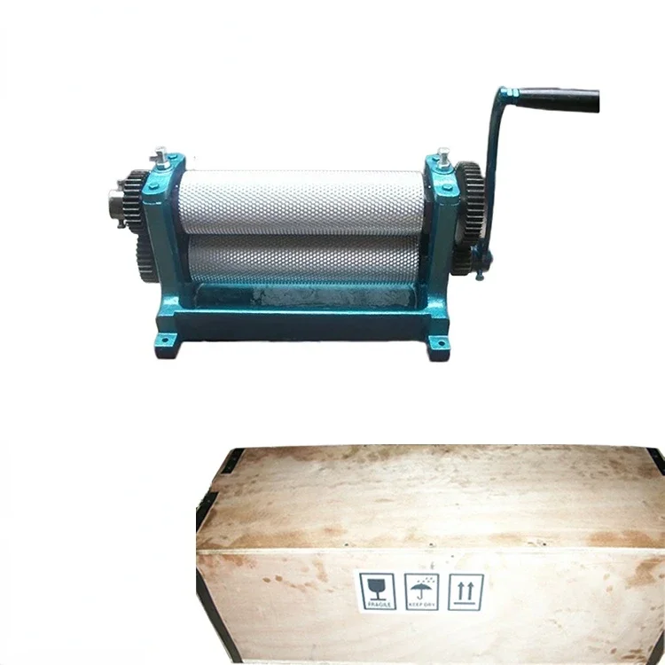 Other animal husbandry equipment beeswax pressing roller manual bees wax stamping machine goods for beekeeper roller wax