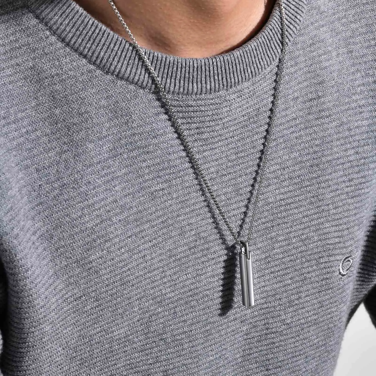 Vnox Men Necklaces, 3D Vertical Bar Pendant with Box Chain, Simple Classic Geometric Stainless Steel Male Collar Jewelry