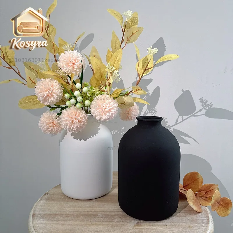 Wabi Sand Wind Wrought Iron Vase Premium Sense Simple Matte Flower Arranger Bed and Breakfast Hotel Soft Desktop Ornament Small