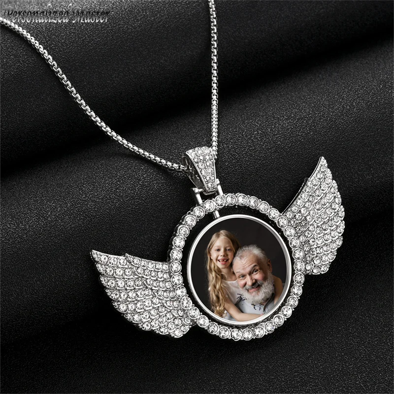 

Personalized Master New Customized Colorful Photo Wings Pendant W/ Rhinestone Memorial Gift for Colleague Parents Friends Lover