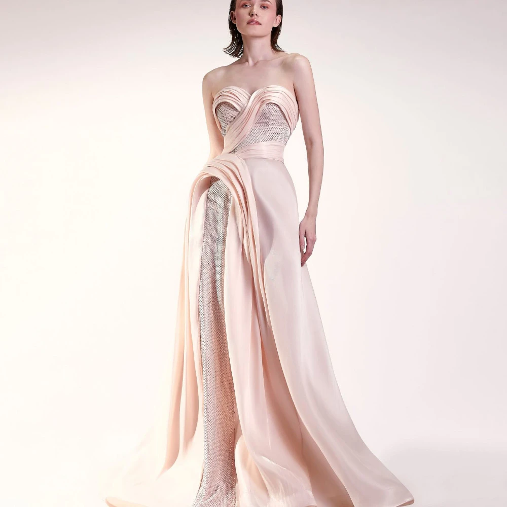Customized Temperament Satin Evening Dresses Exquisite Strapless Sleeveless Homecoming Dresses Fashion Special Occasion Gowns