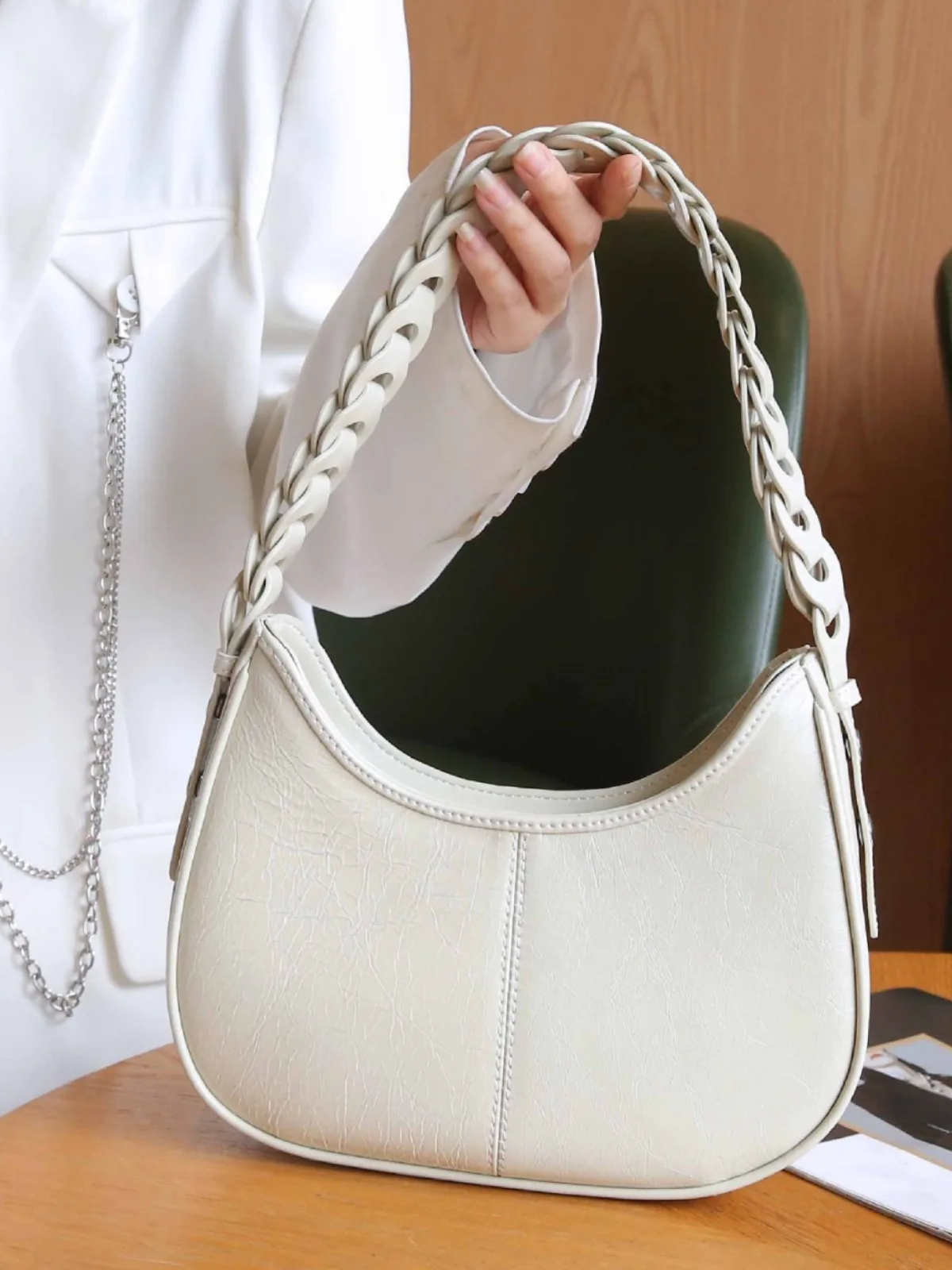 Genuine Leather Moon Bag Women New Vintage messenger bag High Quality Simple Handbag Lady Shoulder Bag Luxury bag female