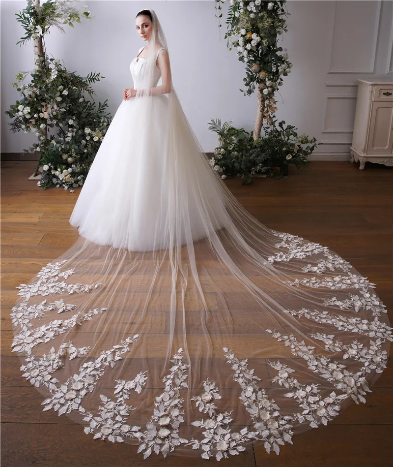 

3.5m*3m Champagne Wedding Veils Lace Applique Floral Bridal Veils Women Accessories Bride Hair Decoration