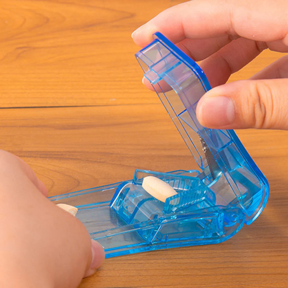 1Pc Pill Cutter Medicine Box Pill Cutting Splitter Drugs Tablet Cutter Divider Portable Storage Case Pill Box Pill Case Splitter
