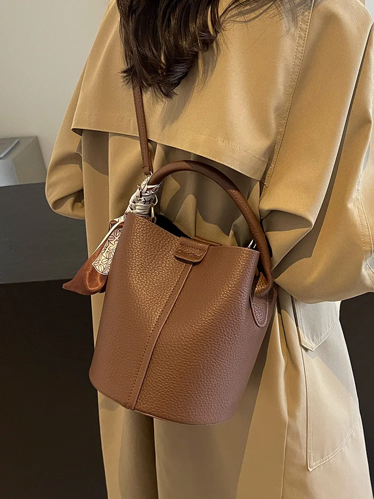 

Retro Buet Bag Women's Handbag Faionable Versatile High-End Feel Autumn Winter Single oulder Bag Soft PU Leather
