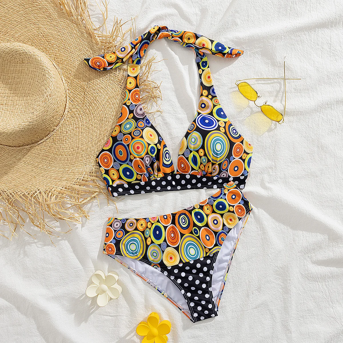 

Glamorous Circular Pattern Bikini Top and Bottoms for Vacation Elegance Swimwear Lady Holiday Bath Suit Female Beachwear Outfits