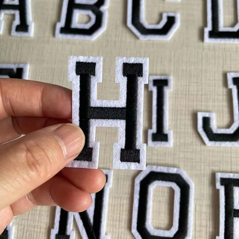 26 Stück/Set, A~Z farbige Alphabetbuchstaben Stickerei-Applikationen, Aufbügelbare Patches, thermoadhäsive Stoffkleidungsaufkleber – Detail 10