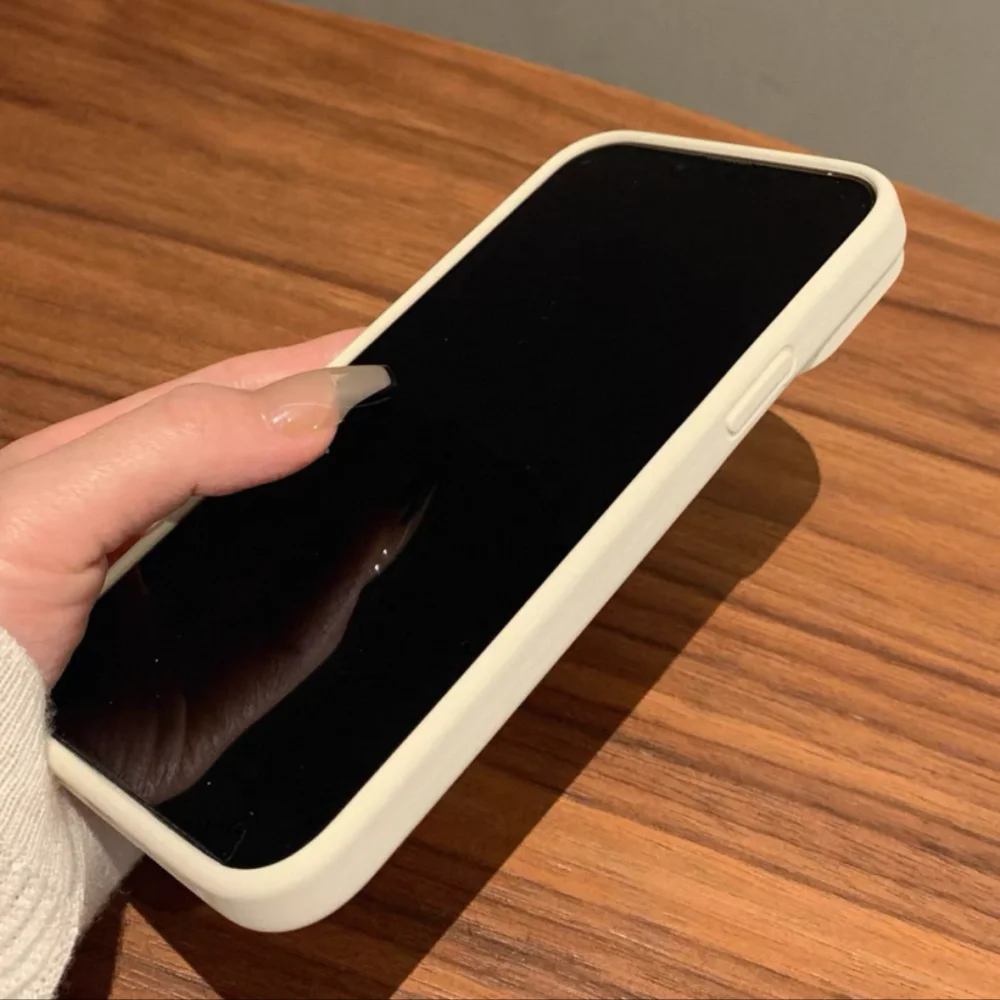 Рисунок 5 - Original Liquid Silicone Phone