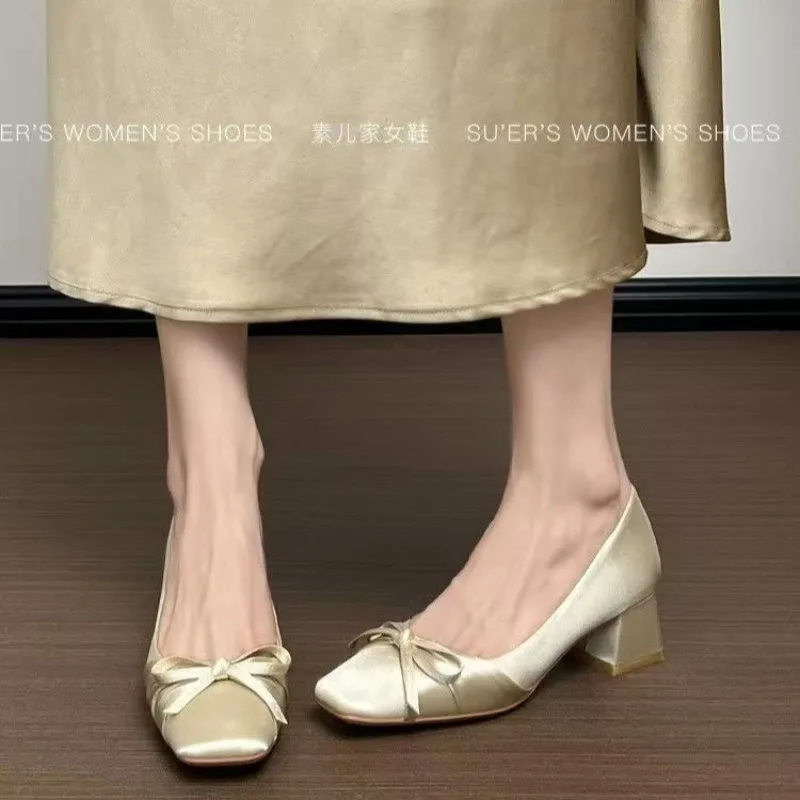 Square Toe Single Shoes Women's Block Heel 2026 New Sweet Bow with Dress Daily Wedding Shoes