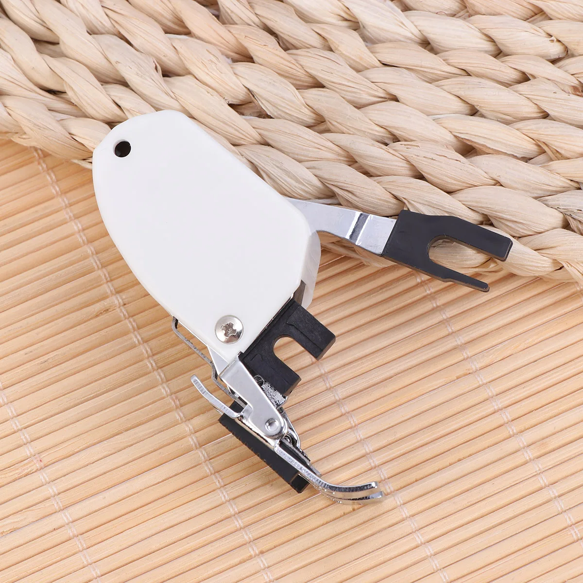 

Sewing Machine Walking Foot Even Feed Presser Foot For Quilting Matching Plaids Fabric With Guide Screw On