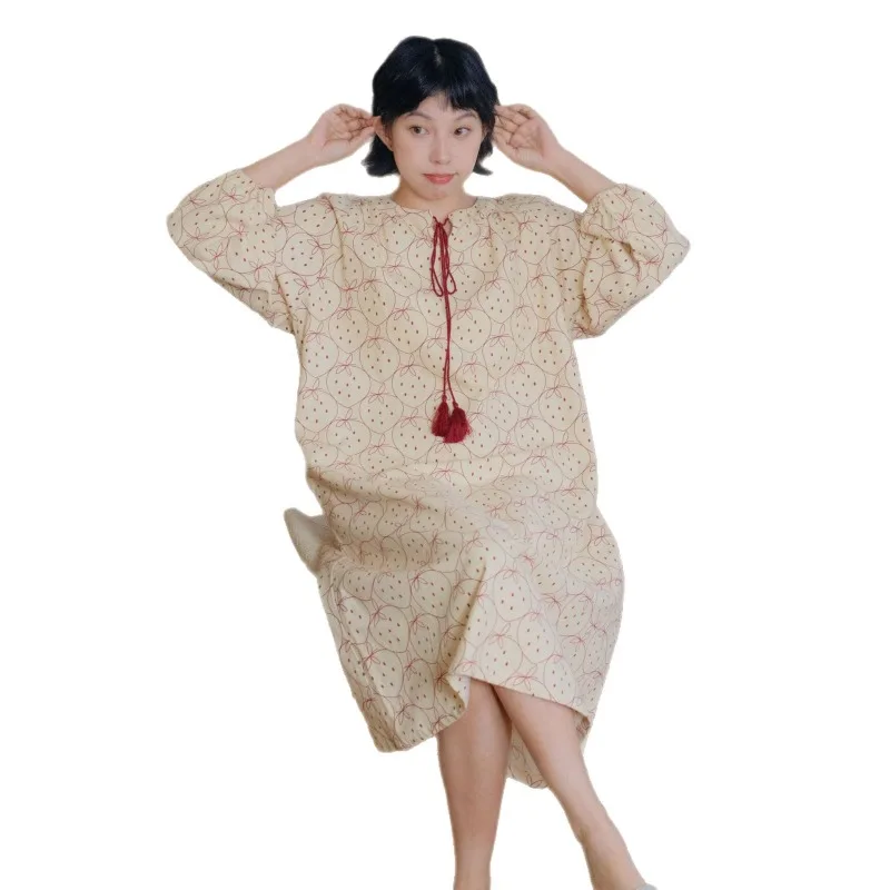 ثوب نوم نسائي من القطن المصقول الدافئ فستان نوم عتيق مطبوع عليه فراولة وأكمام طويلة فستان منزلي فضفاض للخريف ملابس مريحة للاستلقاء #5