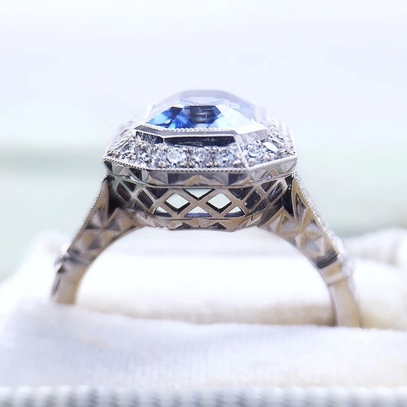 Huitan Unique Geometric Blue Cubic Zirconia Rings for Women Engagement Wedding Trend Eternity Accessories Newly Designed Jewelry