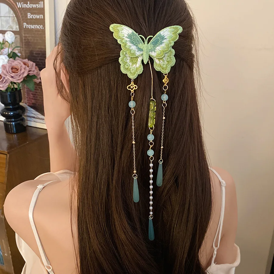 Grüne bestickte Schmetterlings-Haarspangen für Damen – Neuartige chinesische Retro-Haarspangen mit Harzperlen und Quasten im Entenschnabel-Stil für Hanfu und Cheongsam – Detail 9