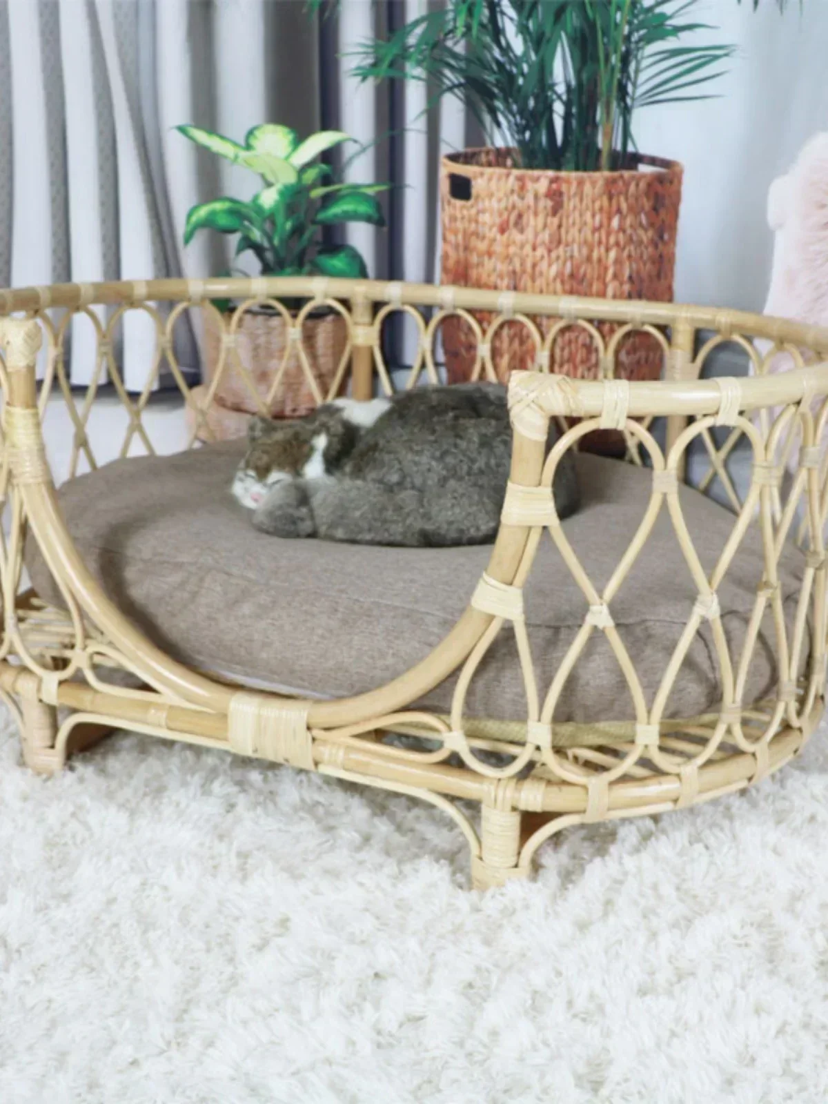 Weaving Indonesian Rattan Dog Litter Cat Litter Large Dog Bed Dog Sofa Suitable for All Seasons Pet Bed Cat House