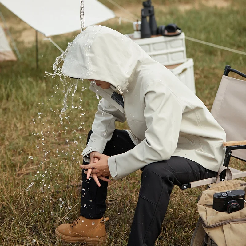 

King of Soft ells! Windproof Waterproof High-End Taped Men's Outdoor Hooded Sport Jaet Faionable Urban Stand Fit