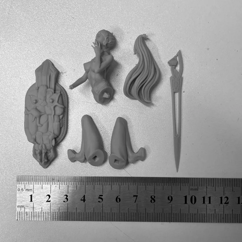 1/24 scale resin body assembly model kit beautiful ancient female swordsman fantasy hobby sculpture toy self-assembled unpainted