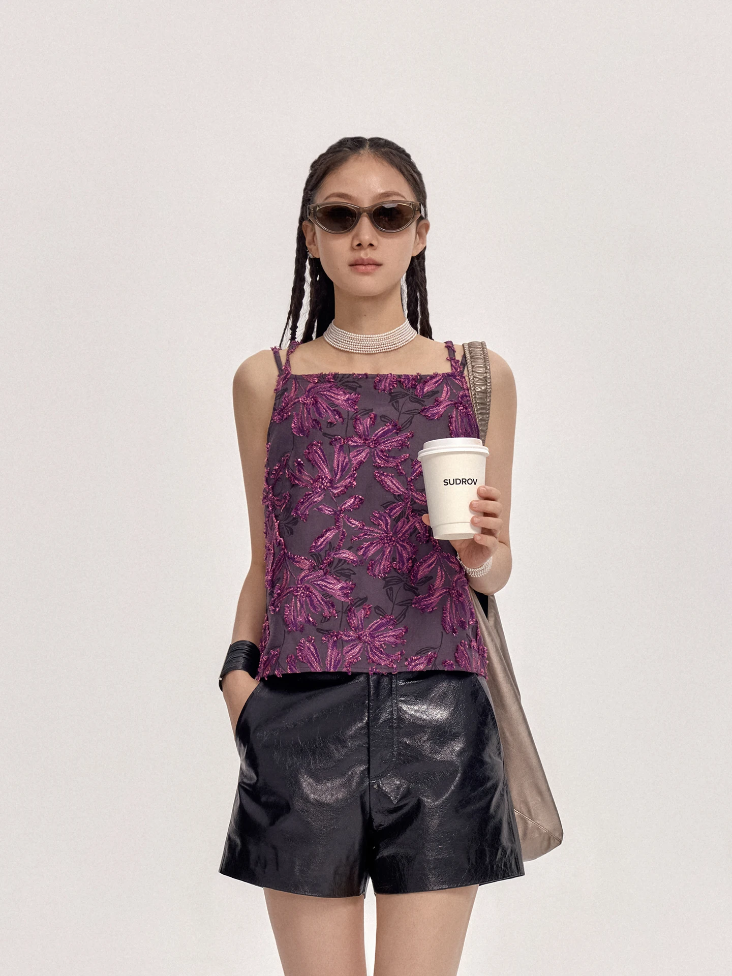 

Lin Zhi Summer 2025 New Faion Chinese Sle Women's Svel Tank Top Strap Design Cotton Blend Original Design