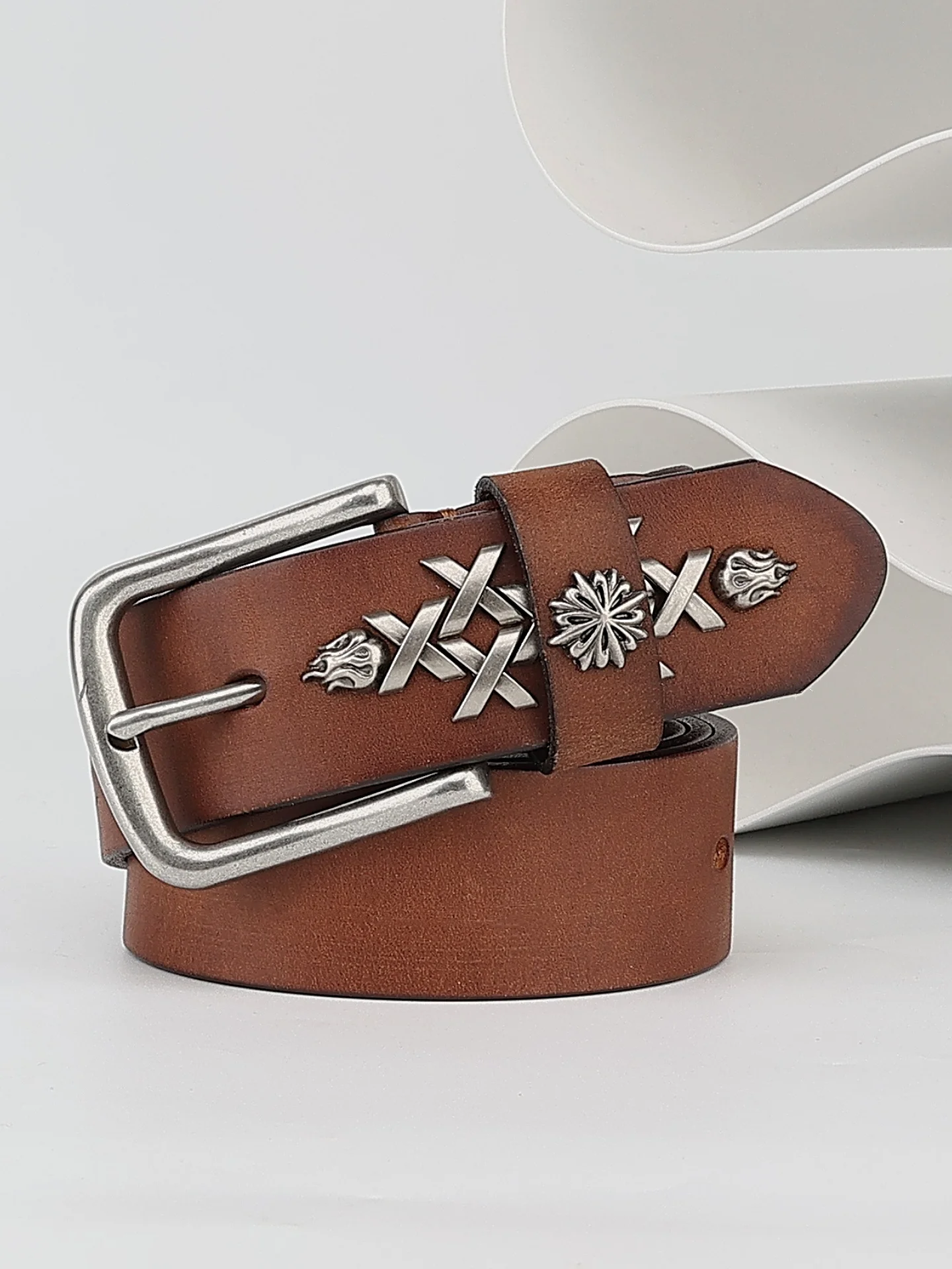 手作り本革トップレイヤー牛革ベルト-メンズ-2026年春新作-レトロジーンズ用ウエストベルト-ニードルバックル-多用途カジュアル