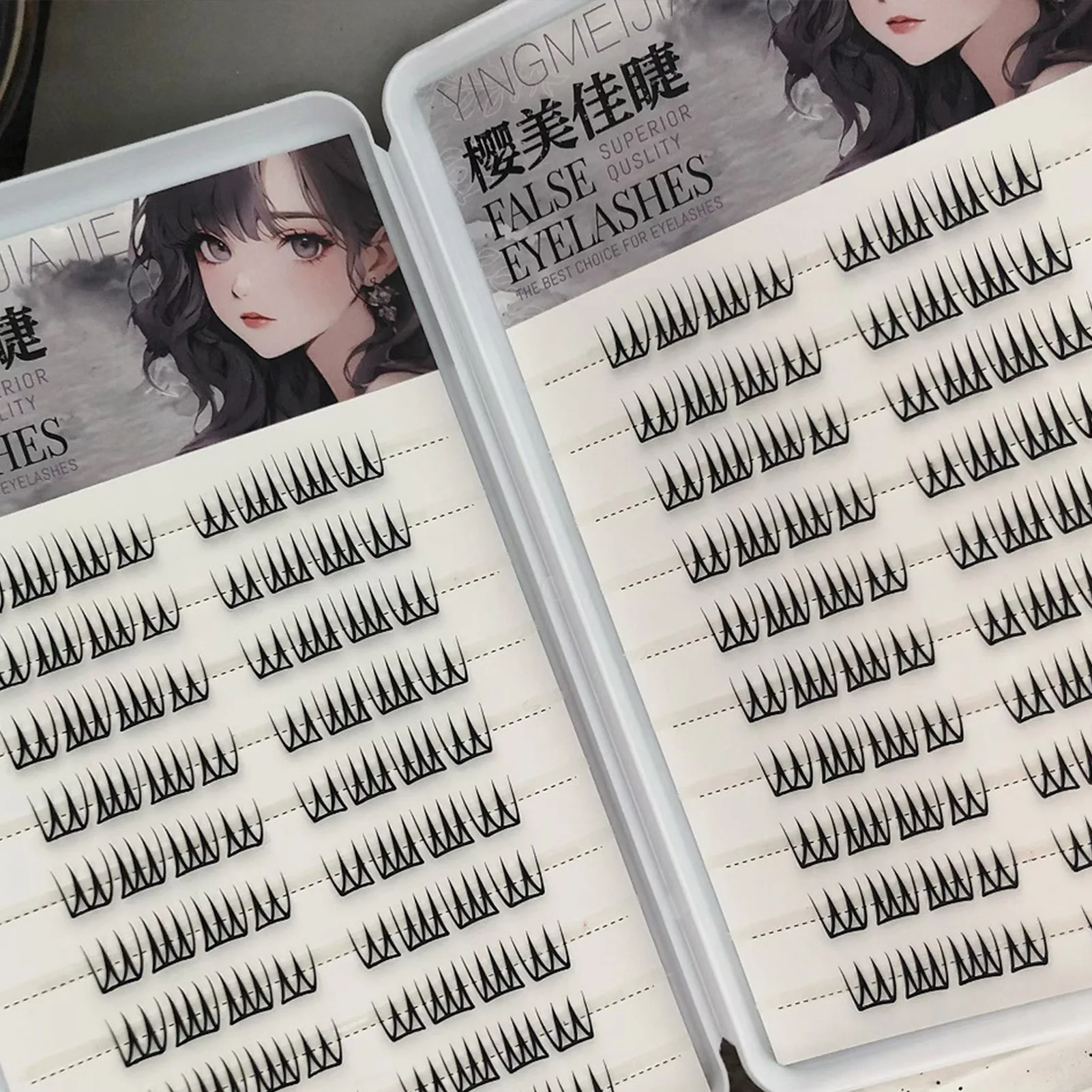 Nessuna colla necessaria l'estensione delle ciglia Ciglia individuali autoadesive di grande capacità Cluster Ciglia coreane a forma di U sottili naturali