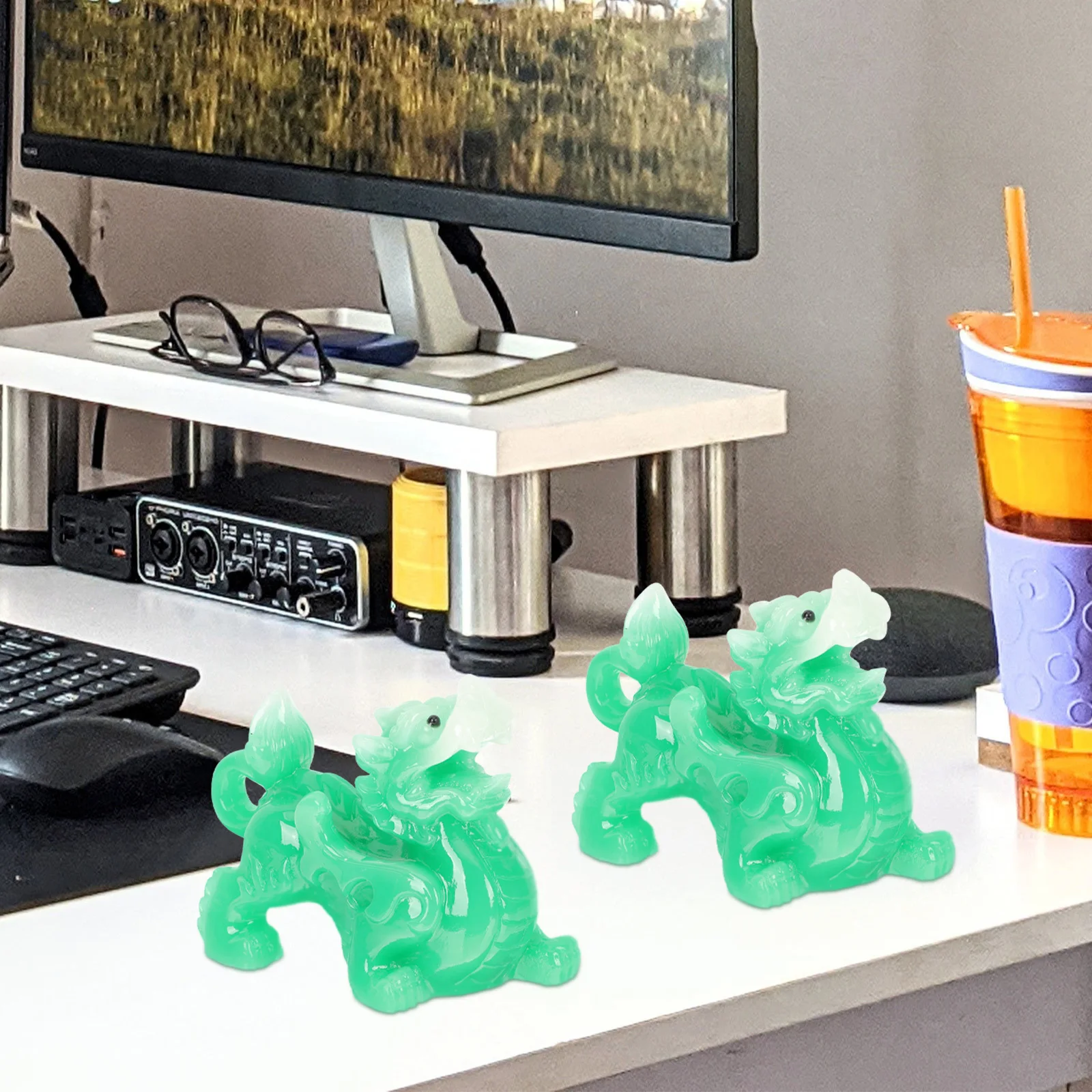 

2 Pcs Pixiu Ornament Animal Figures Animal-shaped Decor Lucky Green Home Statues Decorations Office