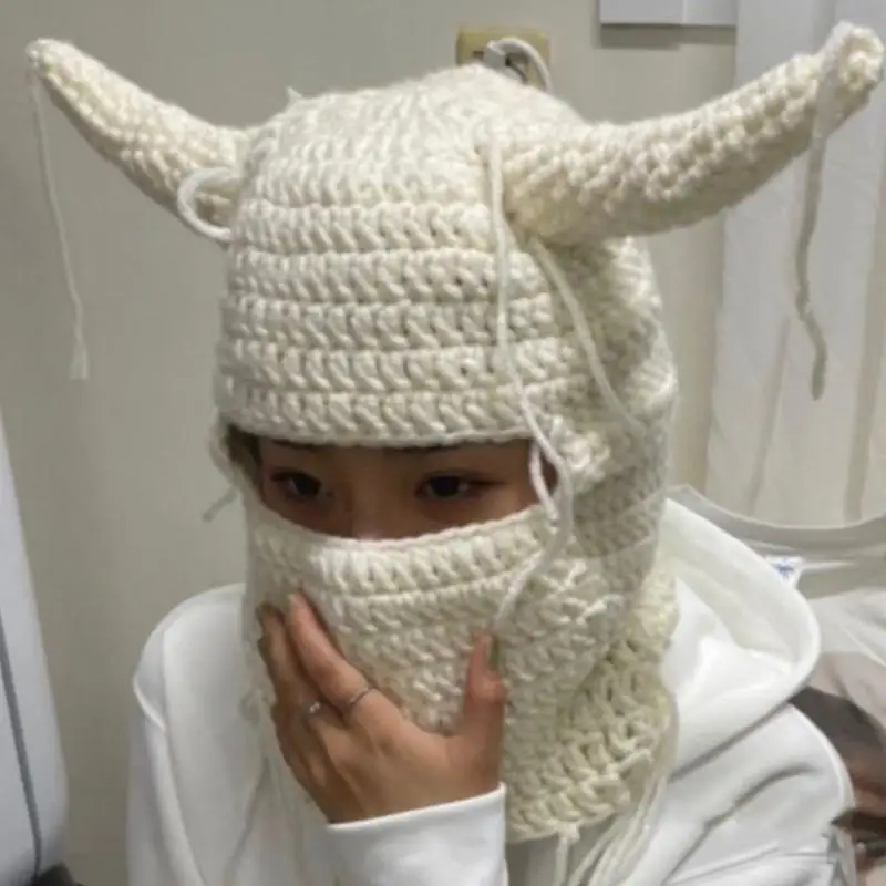 77HE Horn Devil Hat Women Autumn And Winter Knitted Colorful Picture Props Y2K-GIRL Hat with Crocheted Angel Horn