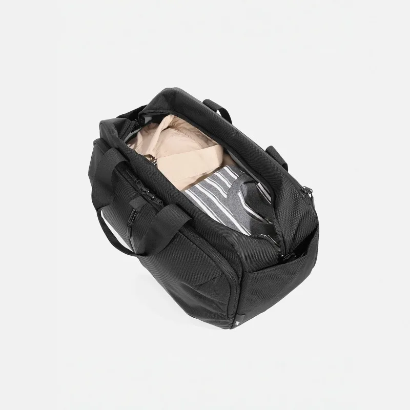 Aer Travel Duffel 3 Gym Duffel Bag Men Cordura Nylon Water-Resistant YKK Zipper Ventilated Shoe Compartment Wet Pocket