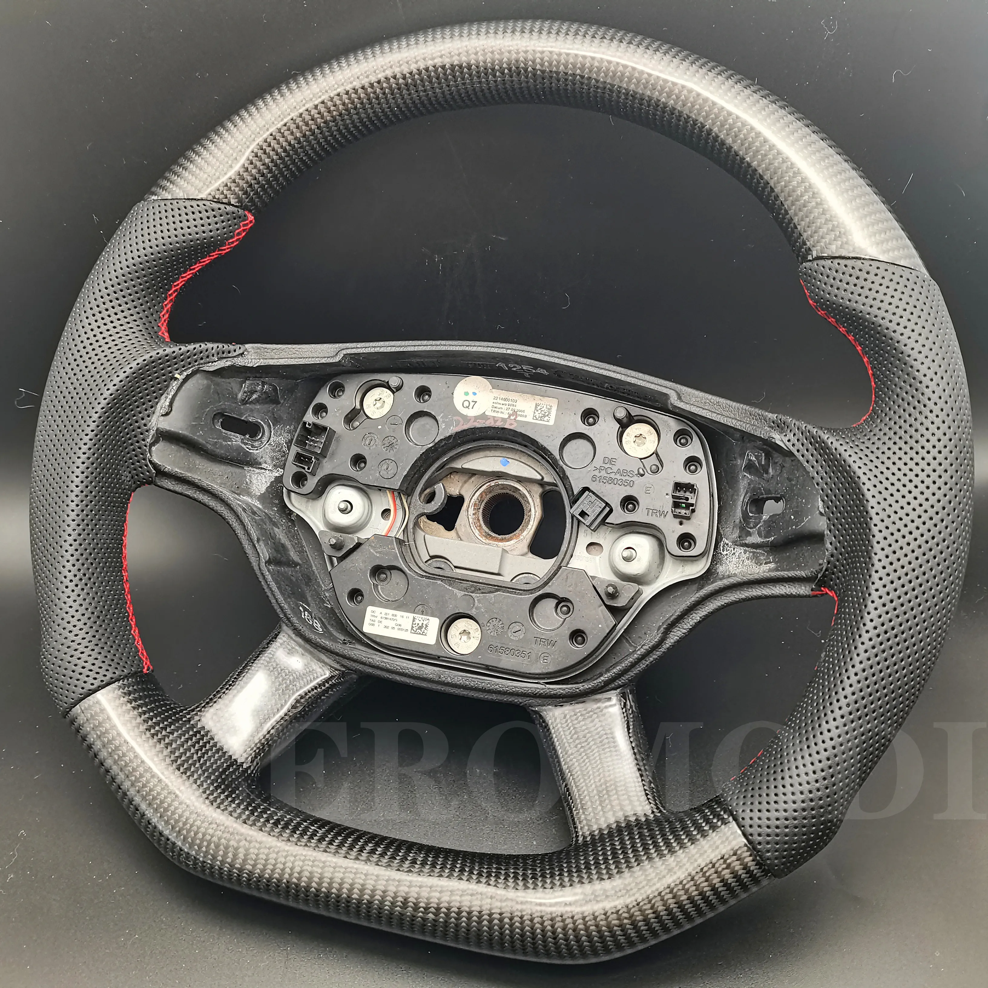 For Mercedes-Benz W221 W216 CL500 600 S500 S Class 2007 2008 2009 2010 2011 2012 Carbon Fiber Steering Wheel